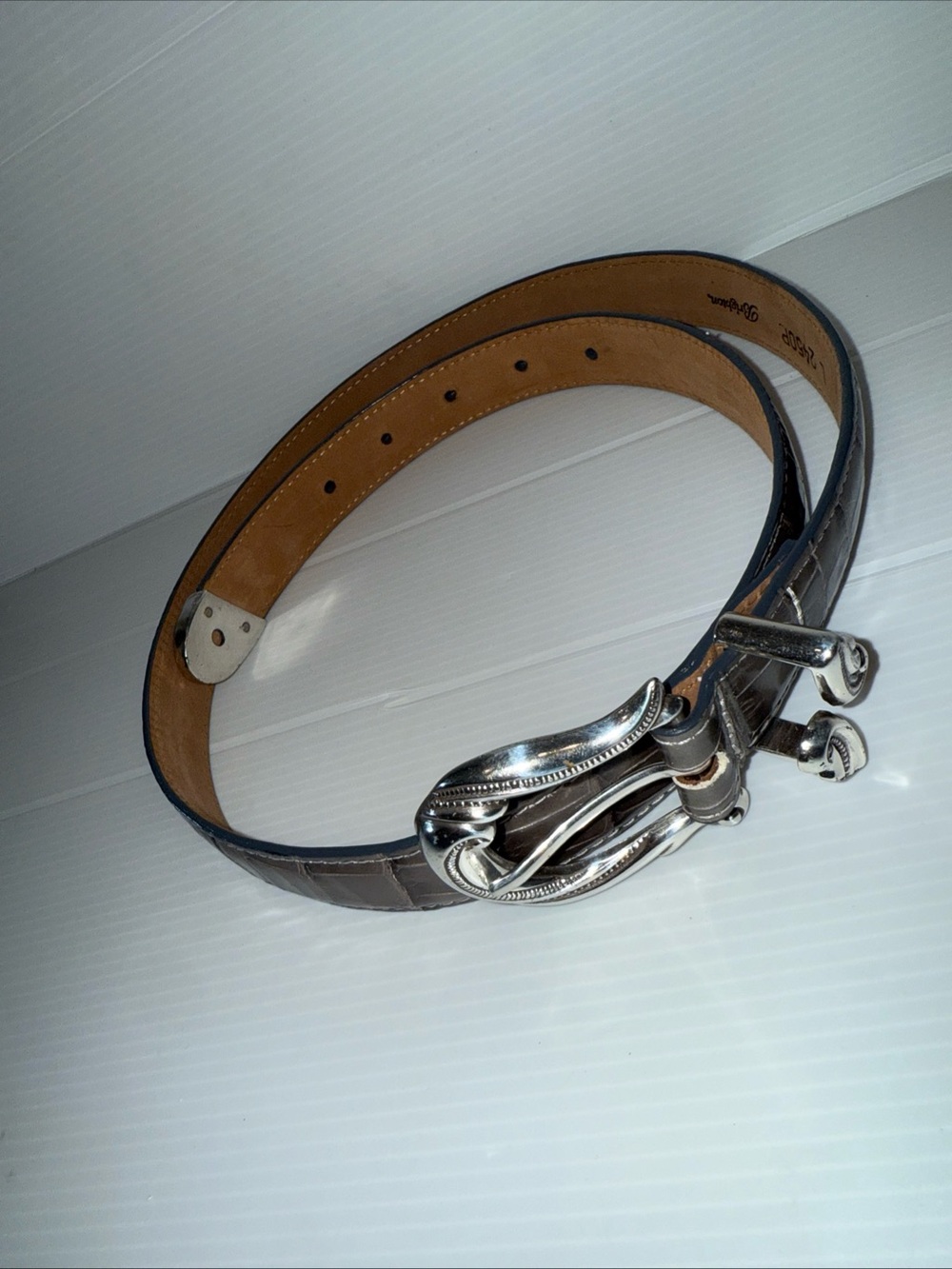 BRIGHTON women’s silver croc embossed leather belt Sz L 2450P - Picture 2 of 4